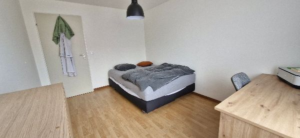 1.5.2025 Unbefristet 1000 zug