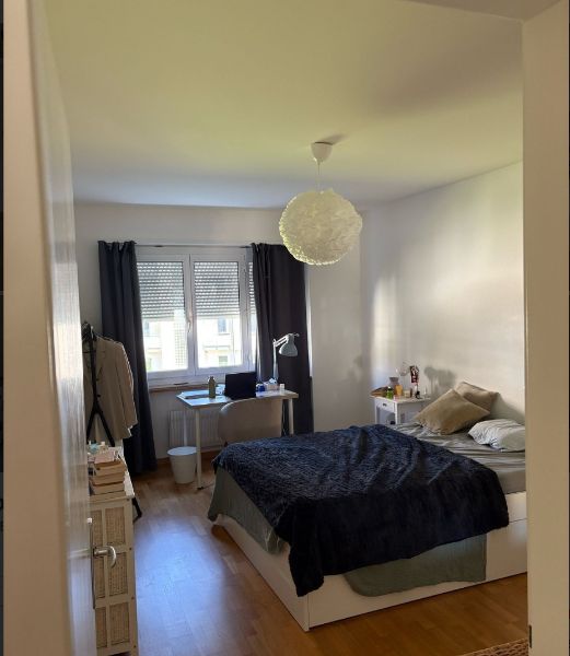 16m2 room to rent. Furniture availabe if needed