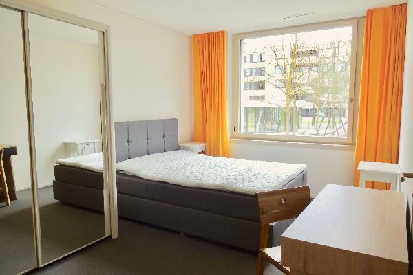 1.6.2025  1350 zurich-stadt
