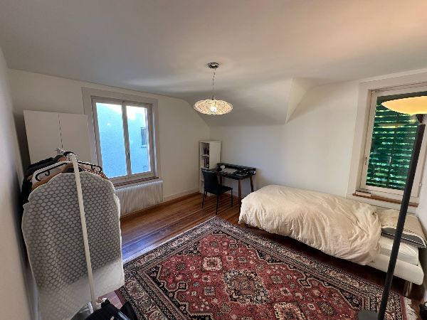 The room you will stay.